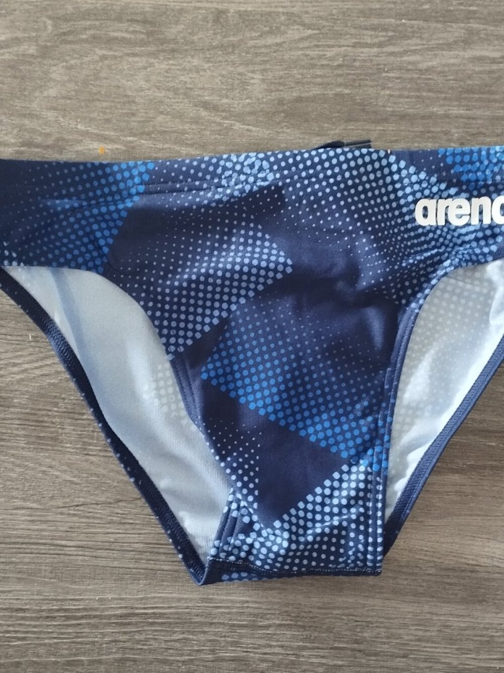 US-30 ARENA Mens Swim Brief Halftone Team Print MaxLife Swimsuit